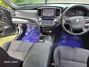 Toyota Crown 2014 White