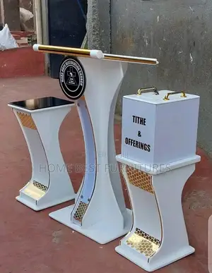 Whi/Gold Pulpit