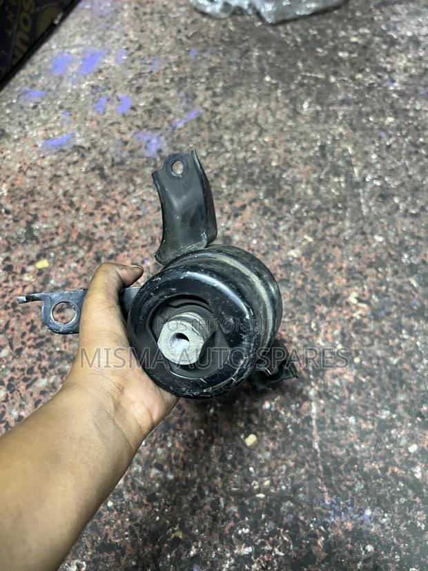 Premio 240 Engine Mounting