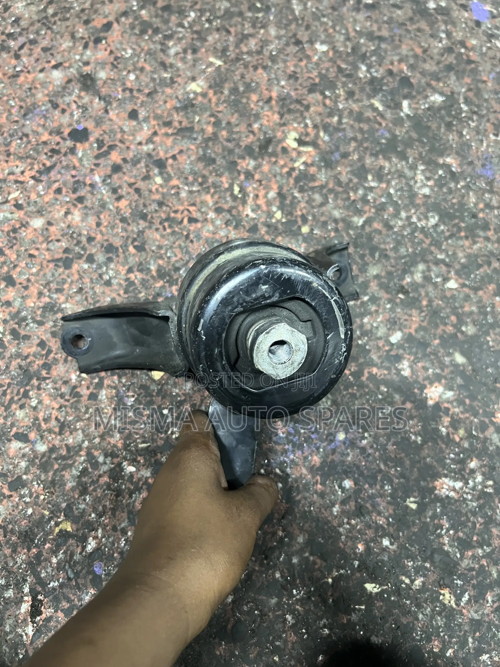 Premio 240 Engine Mounting