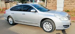 Nissan Teana 2010 Silver