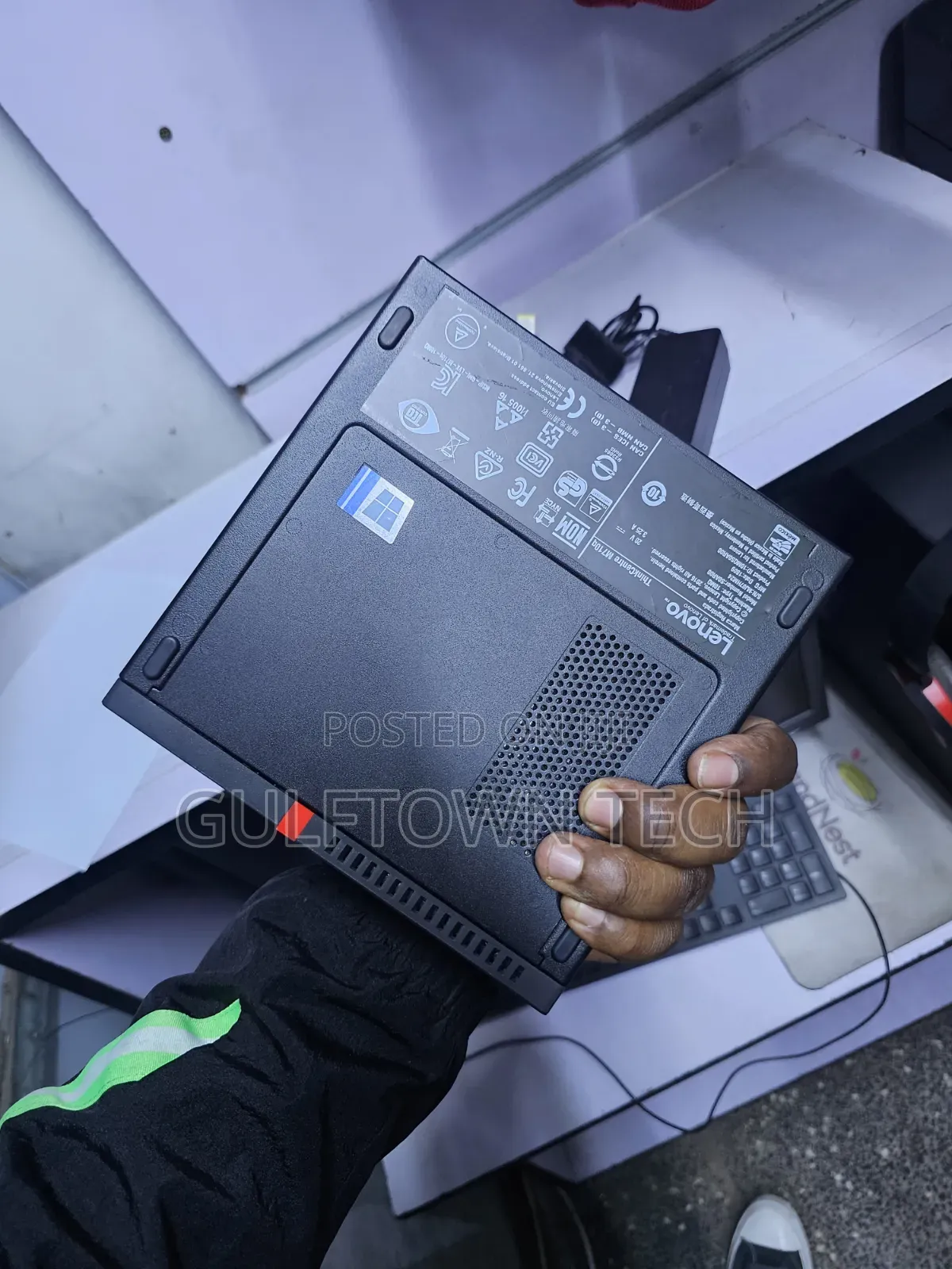 Lenovo ThinkCentre M710 Tiny 4GB Intel Core i3 SSD 128GB