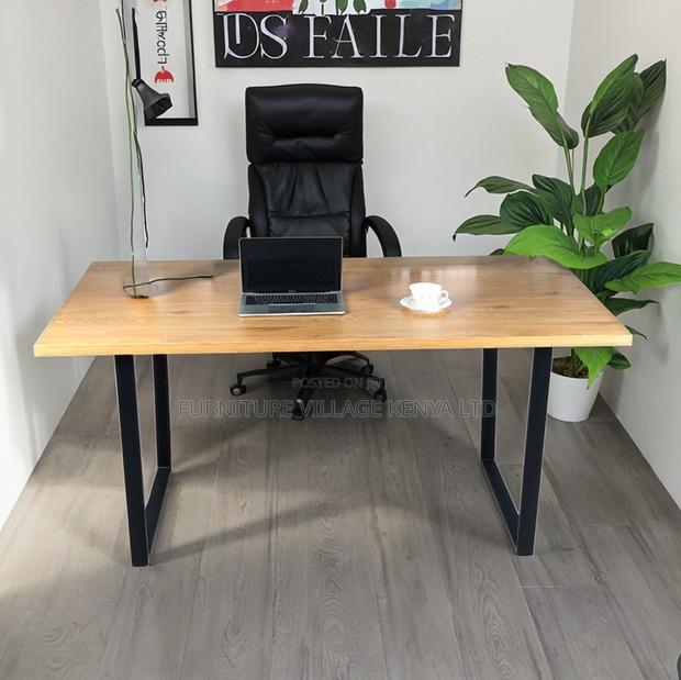 Modern Stylish Wooden Computer Desk - thumbnail 4