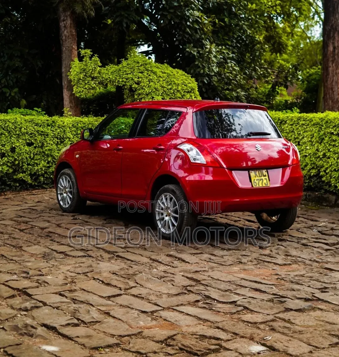 Suzuki Swift 2016 Red