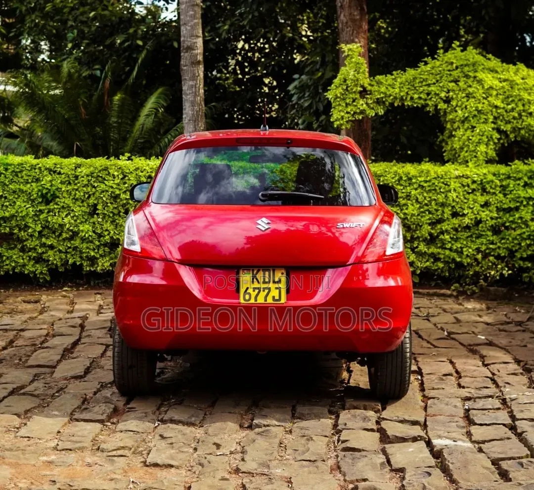 Suzuki Swift 2016 Red