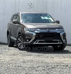 Mitsubishi Outlander ES FWD 2019 Brown