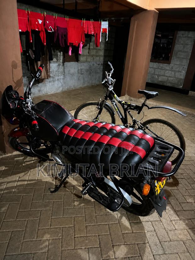Bajaj Avenger 150 Street 2023 Red - thumbnail 2