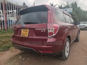 Subaru Forester 2011 Maroon