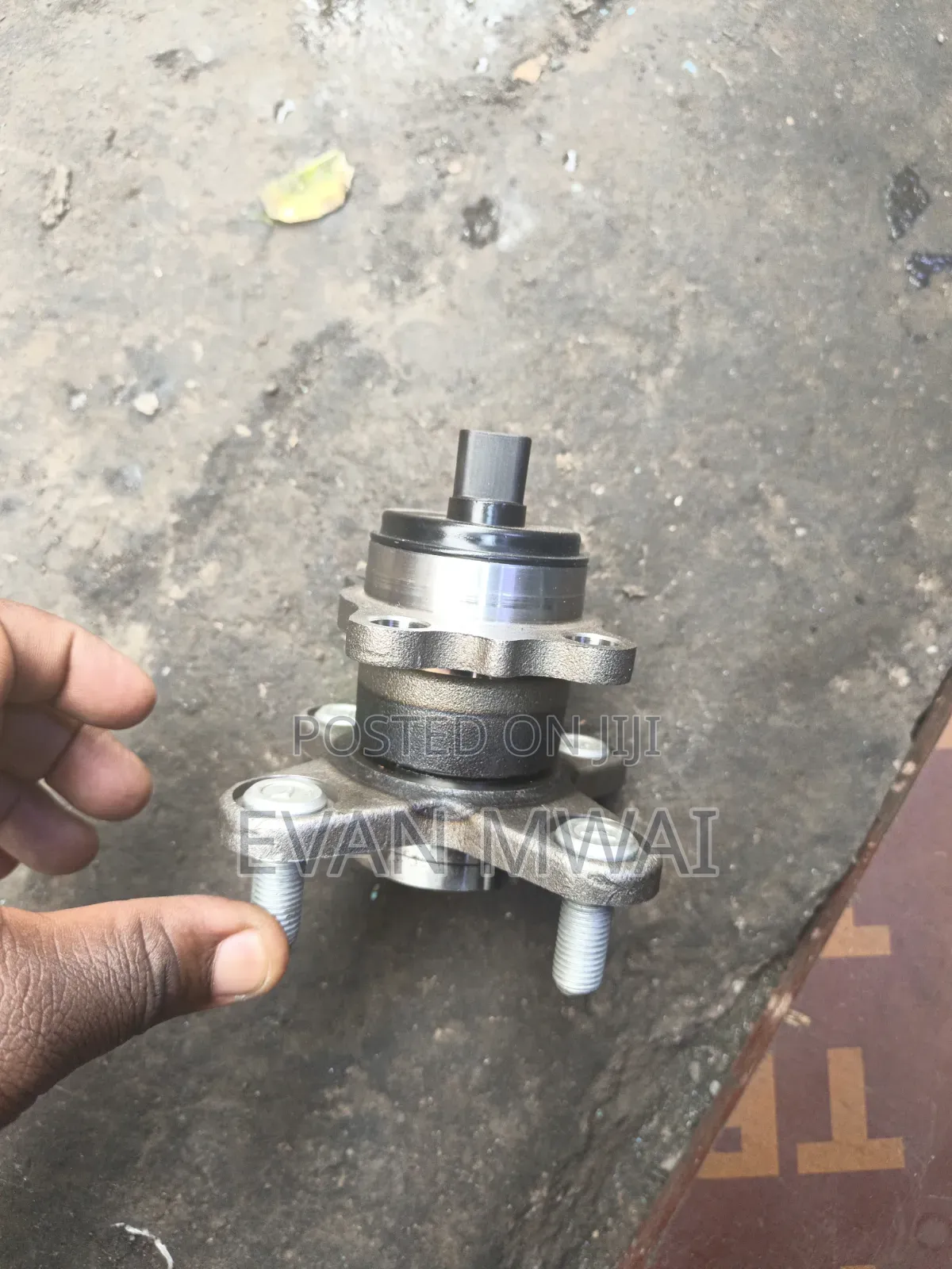 Toyota Passo Rear Hub B2050 Available