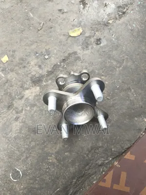 Toyota Passo Rear Hub B2050 Available