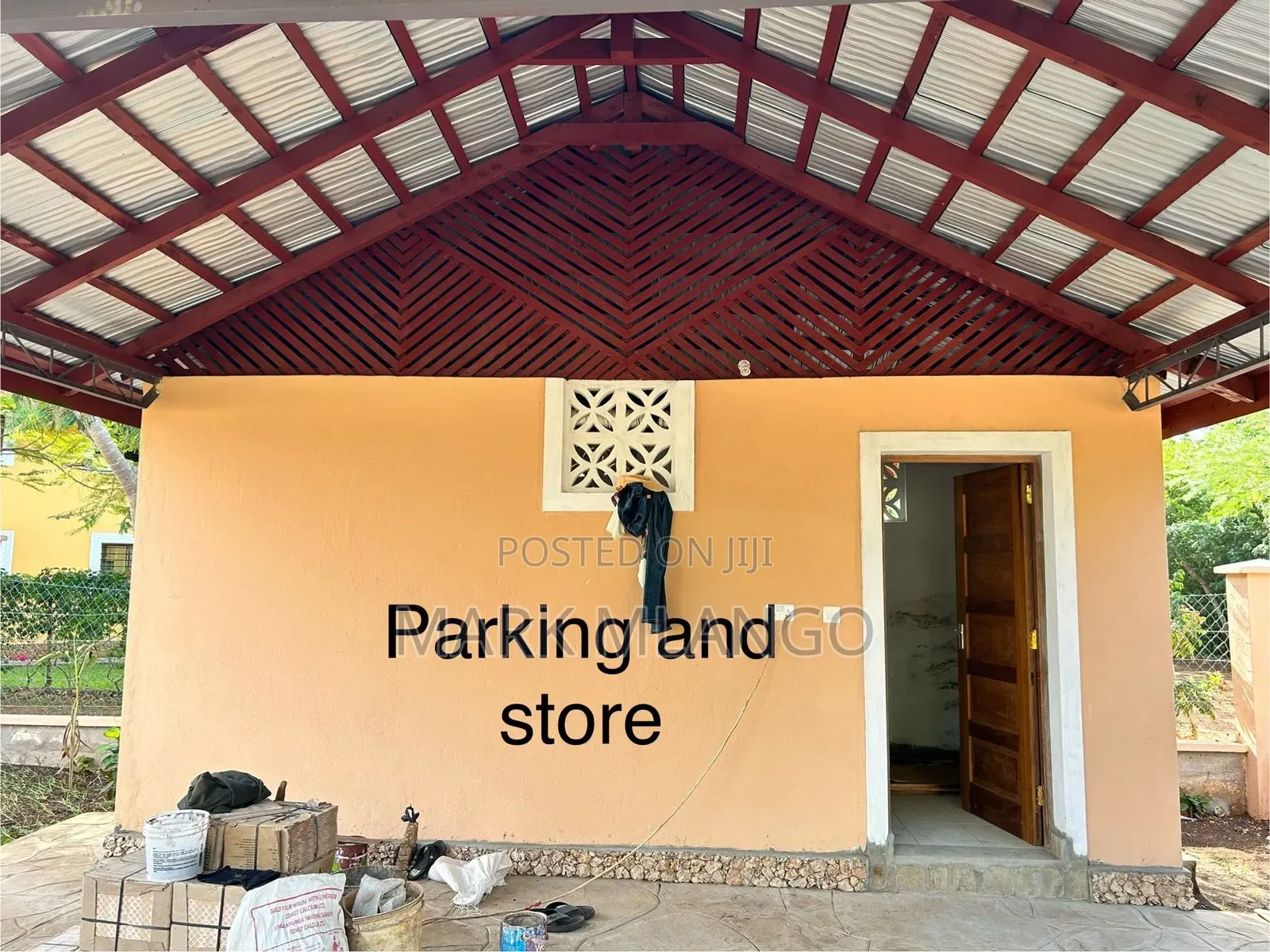 3 Bedroom House on 1⁄4 Acre Plot in Diani With a Pool