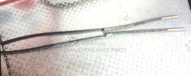 Windscreen/Roof Moulding Land Cruiser Prado 120