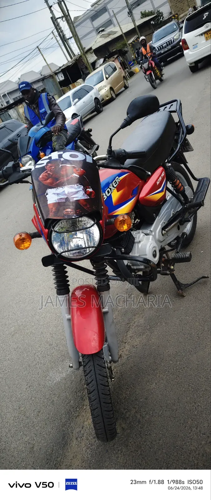 Bajaj Boxer 125 2026 Red