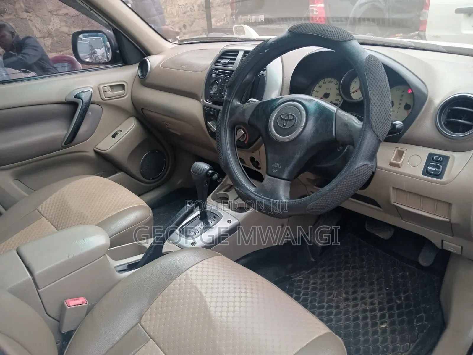 Toyota RAV4 2004 White