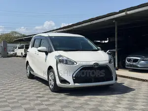 Toyota Sienta 2019 White