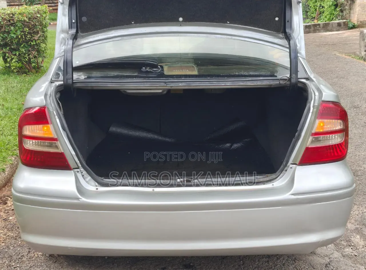Toyota Premio 2005 Silver