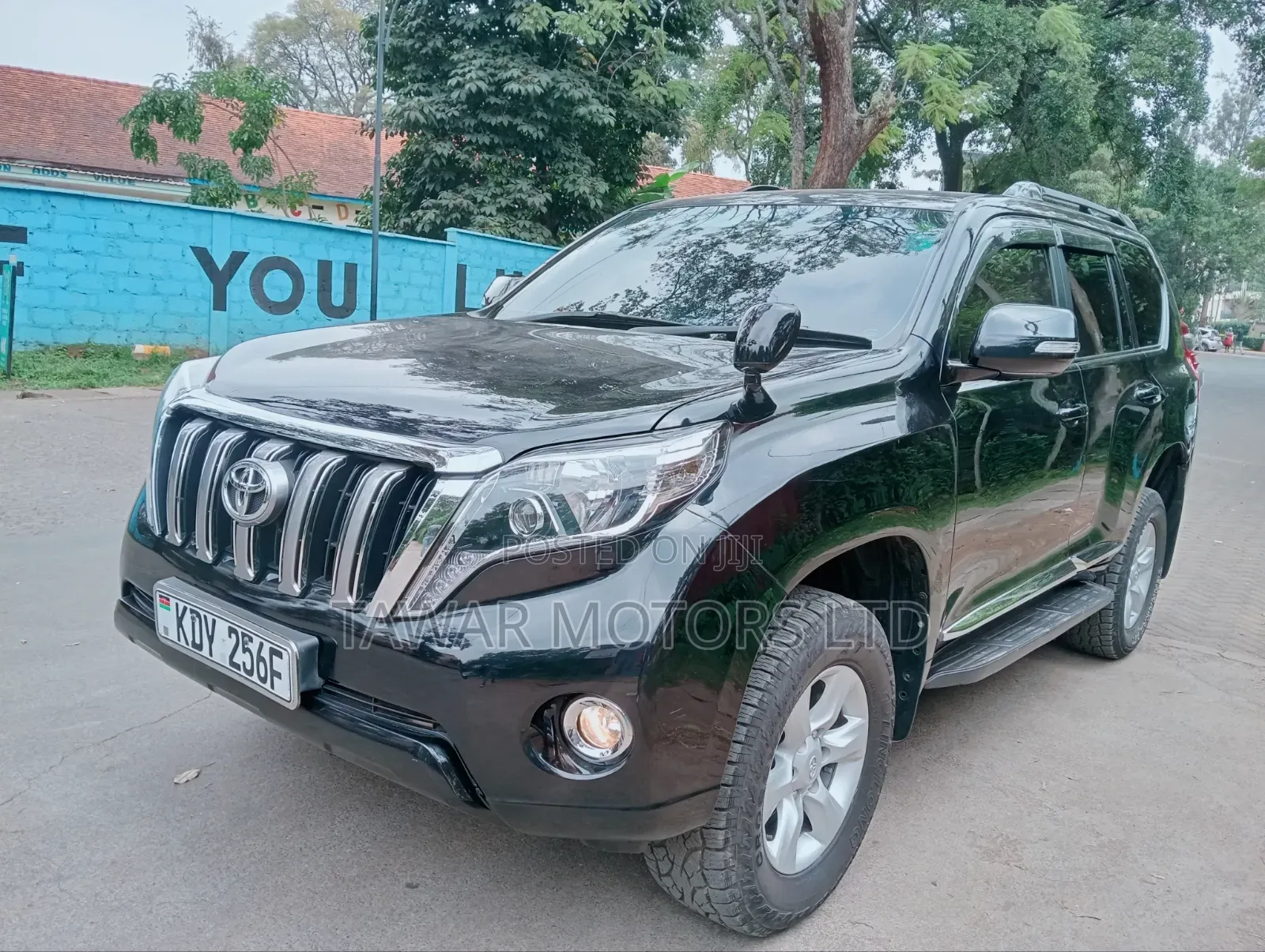 Toyota Land Cruiser Prado 2011 Black
