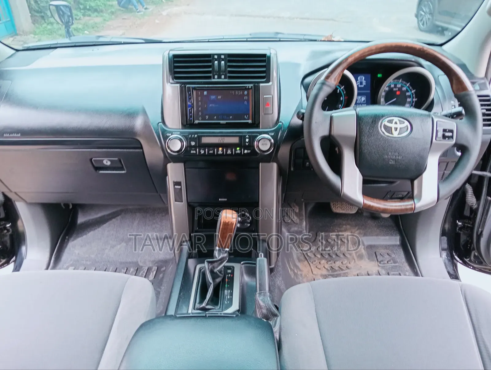 Toyota Land Cruiser Prado 2011 Black