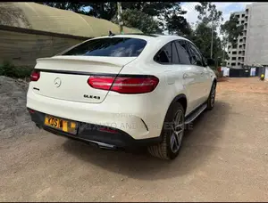 Mercedes-Benz GLE-Class 2019 White