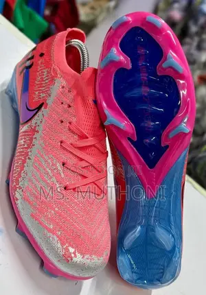 Vibrant Pink Brand New Nike Air Zoom Mercurial Vapor 16