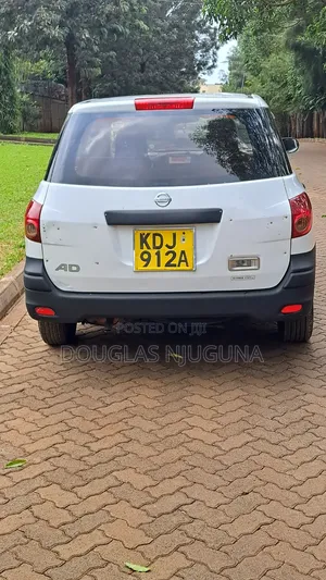 Nissan Advan 2015 Silver