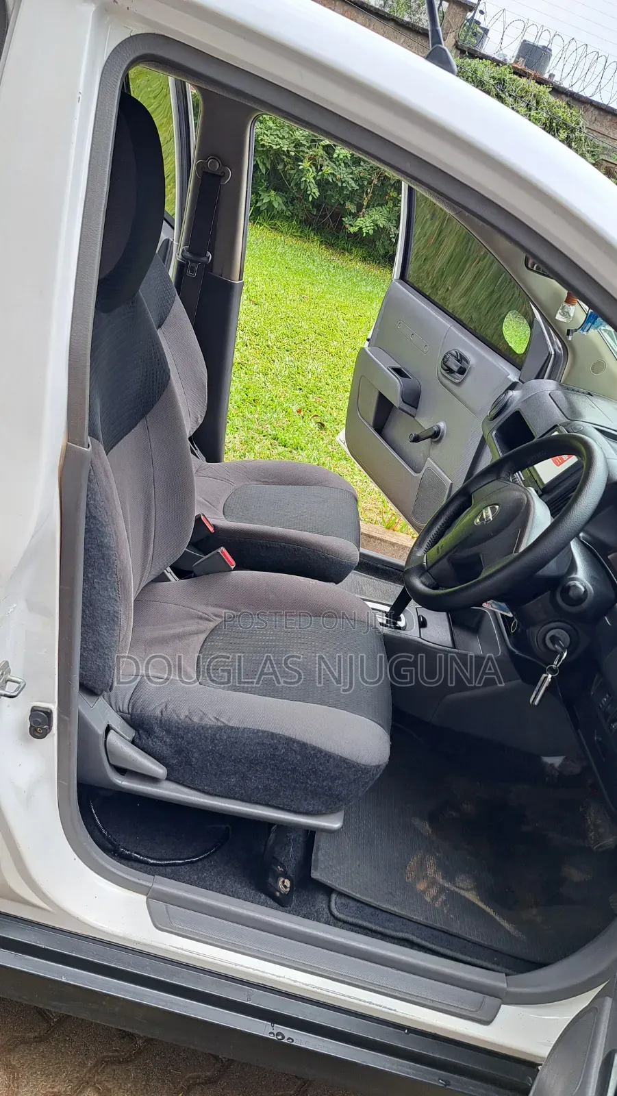 Nissan Advan 2015 Silver