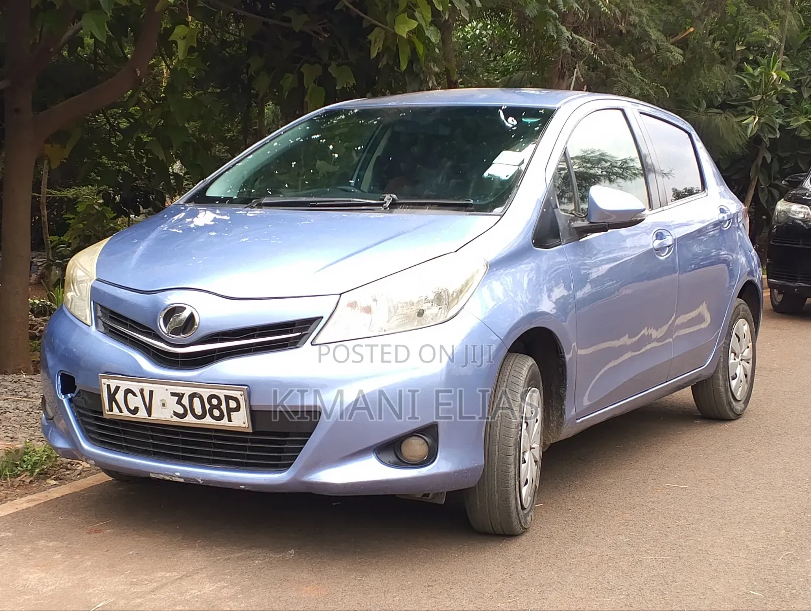 Toyota Vitz 2012 Blue