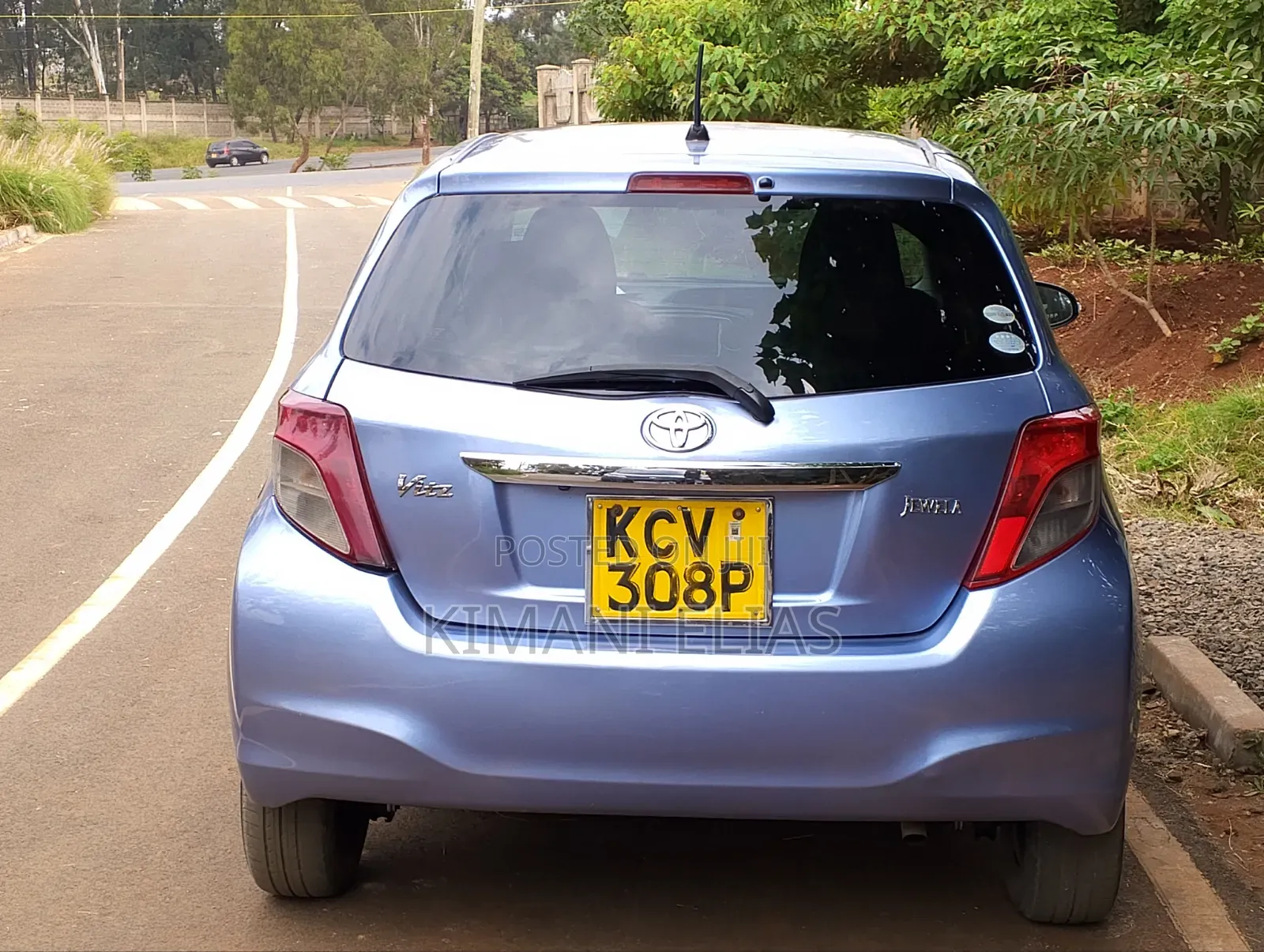 Toyota Vitz 2012 Blue