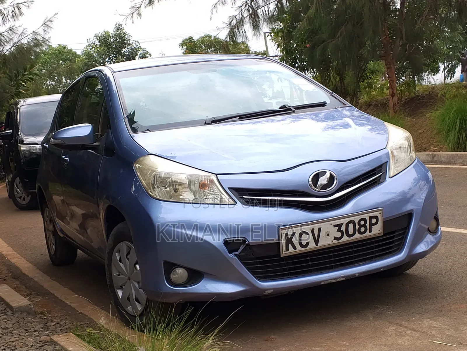 Toyota Vitz 2012 Blue