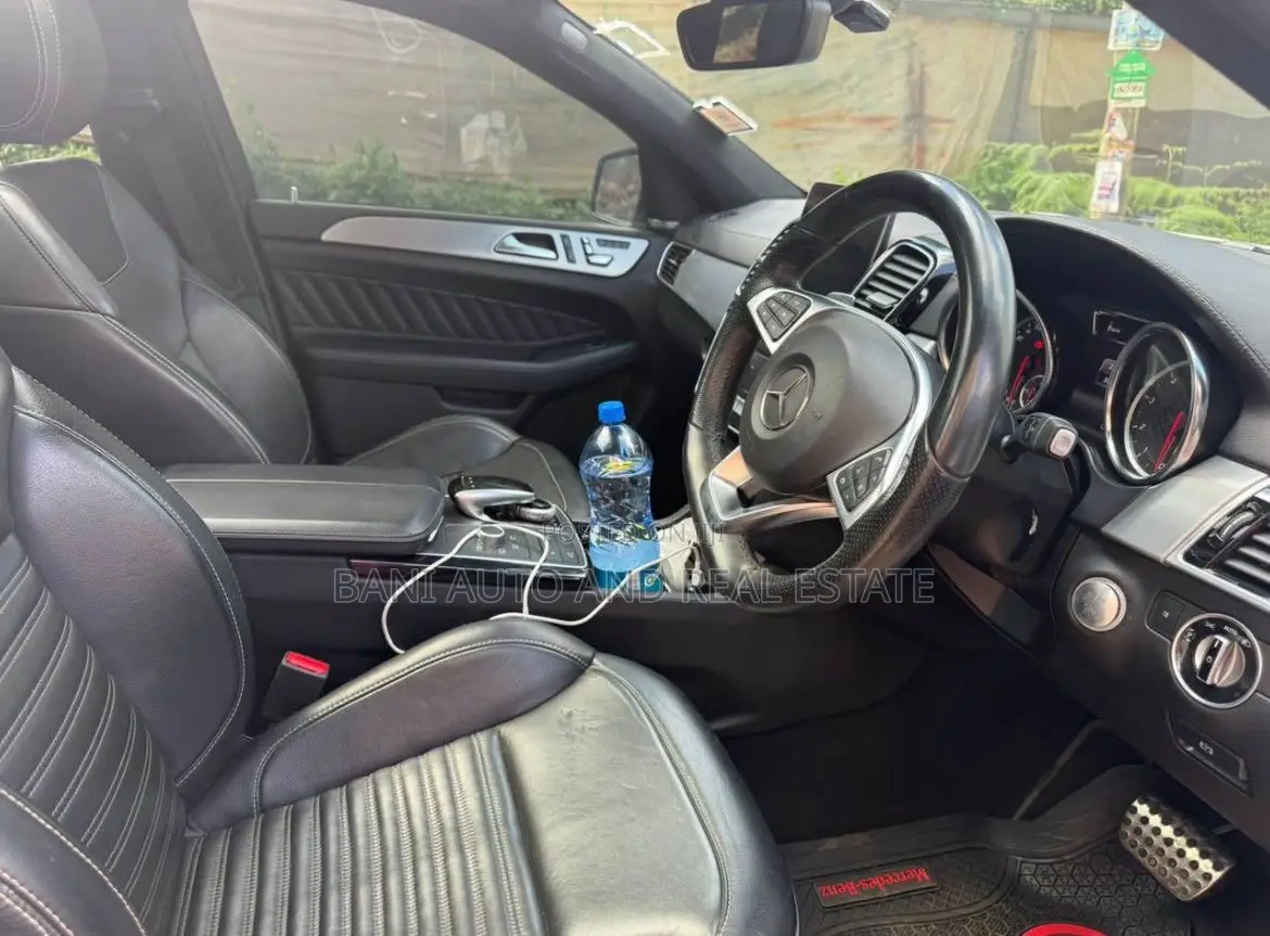 Mercedes-Benz GLE-Class 2019 White