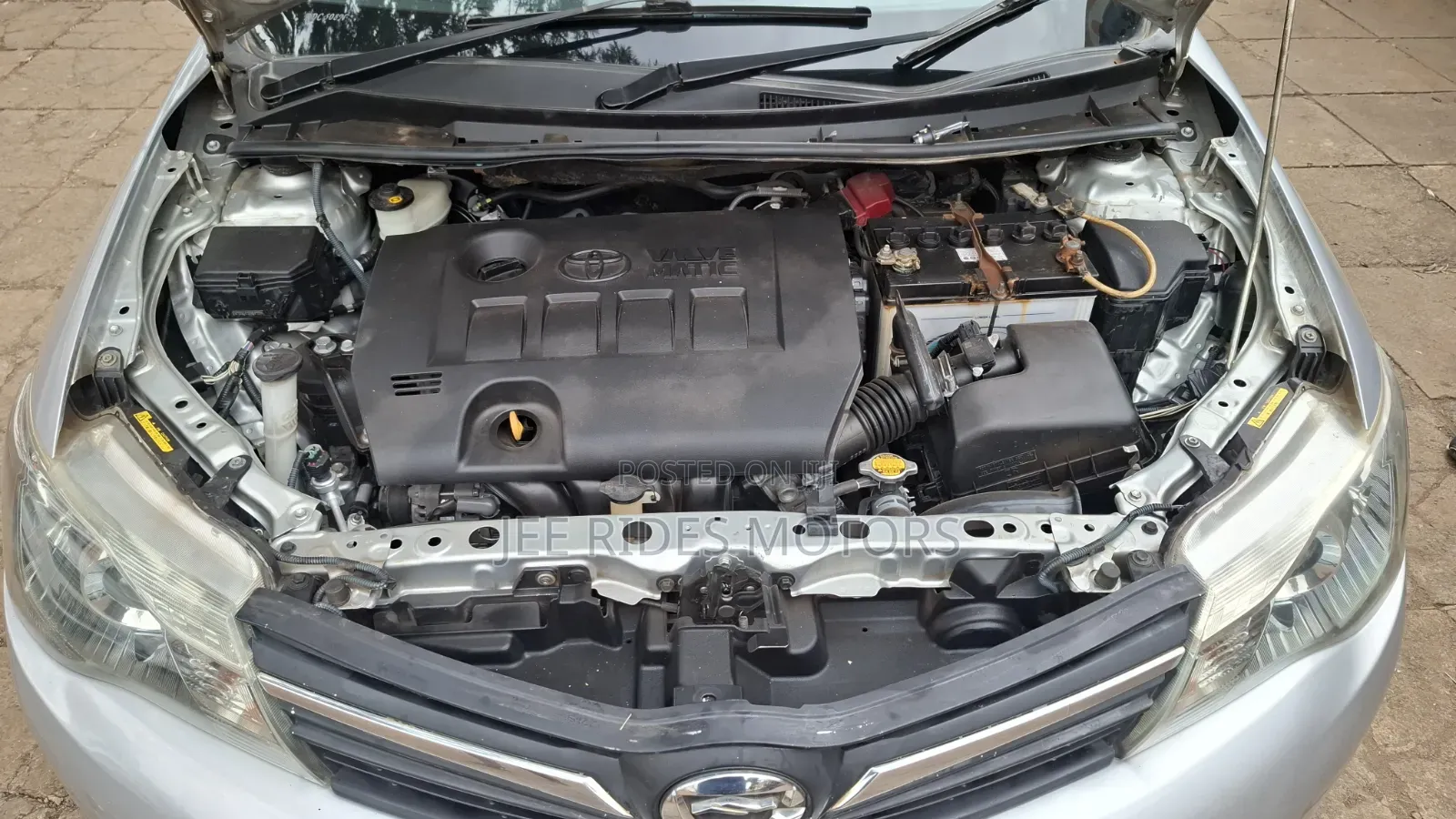 Toyota Corolla Fielder 2013 Silver