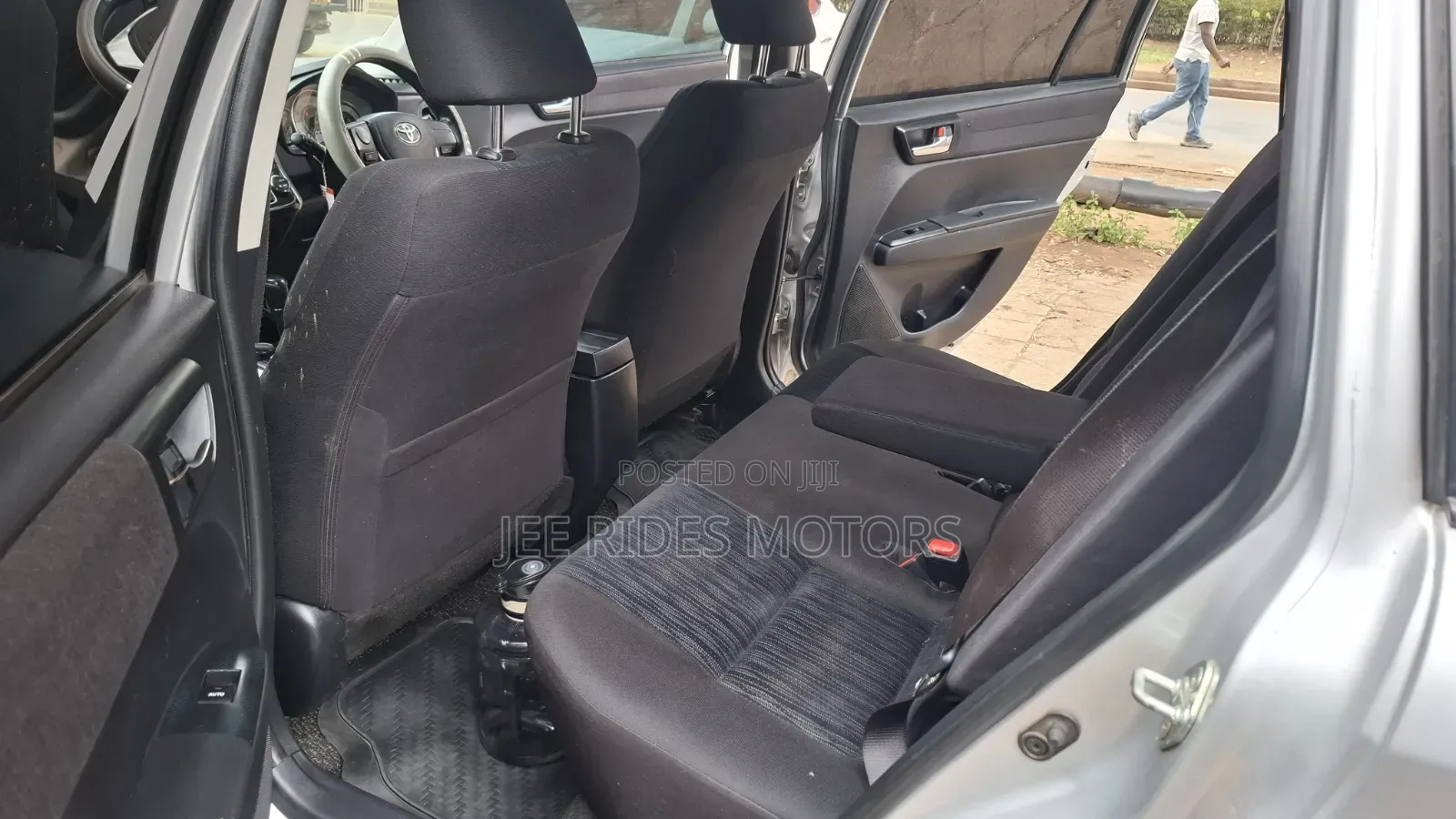 Toyota Corolla Fielder 2013 Silver