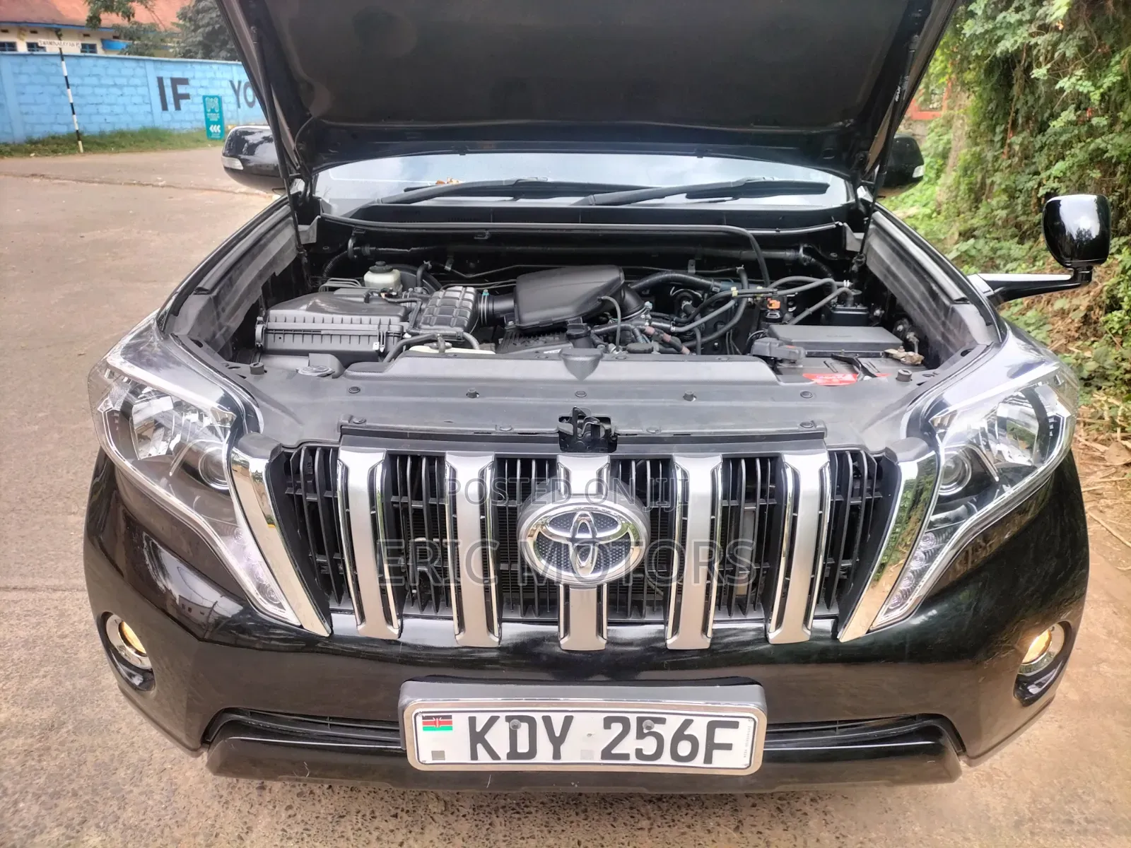 Toyota Land Cruiser Prado 2011 Black