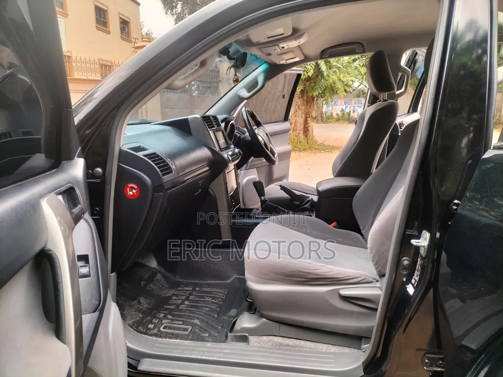 Toyota Land Cruiser Prado 2011 Black