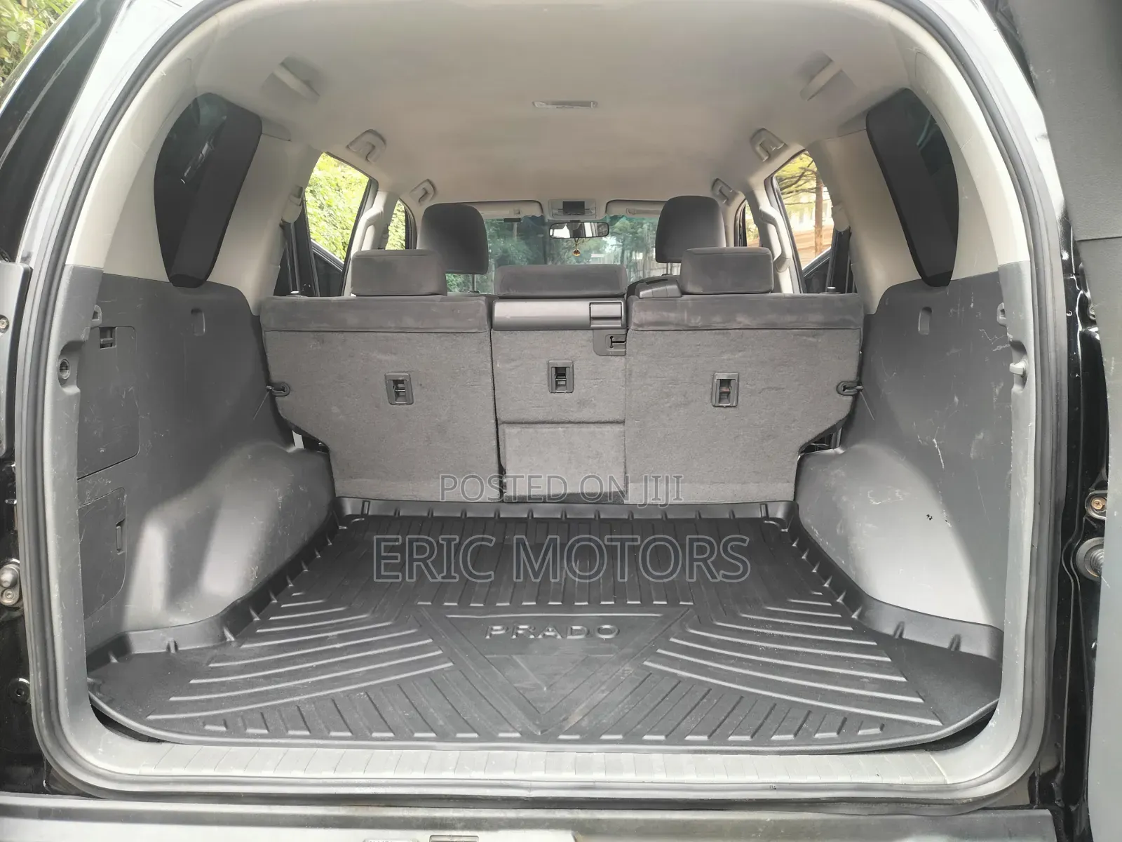 Toyota Land Cruiser Prado 2011 Black