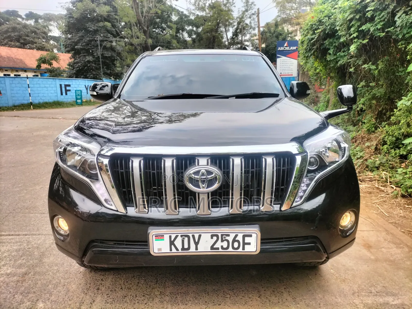 Toyota Land Cruiser Prado 2011 Black