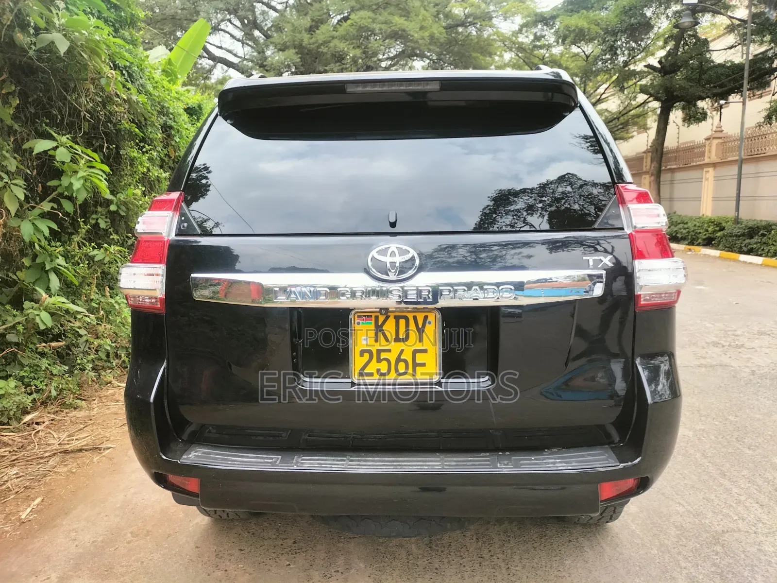 Toyota Land Cruiser Prado 2011 Black