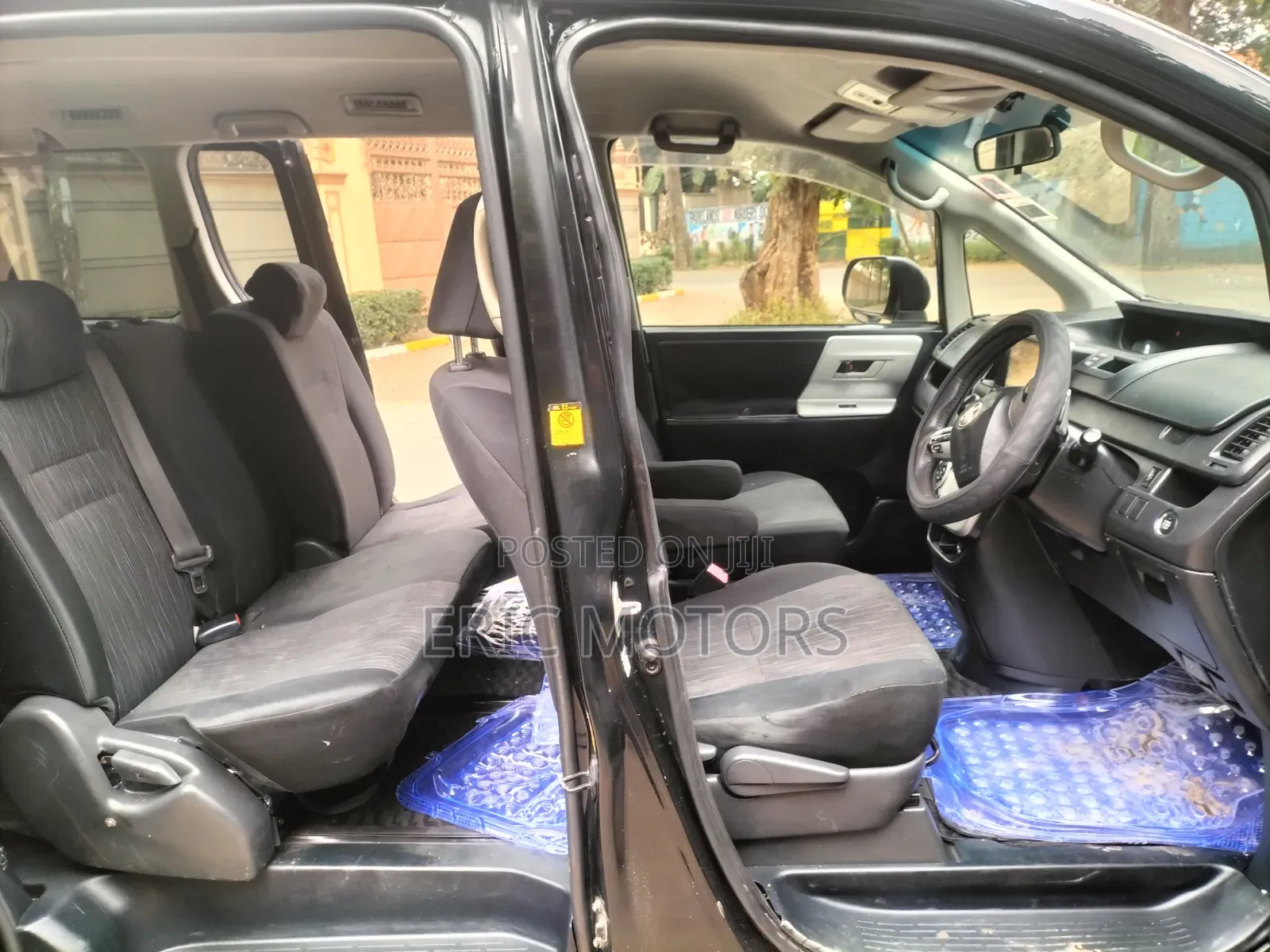 Toyota Voxy 2012 Black