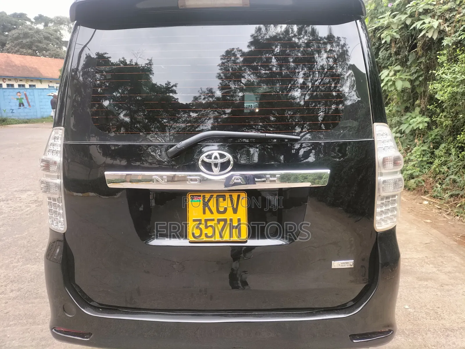Toyota Voxy 2012 Black