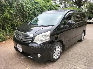 Toyota Voxy 2012 Black