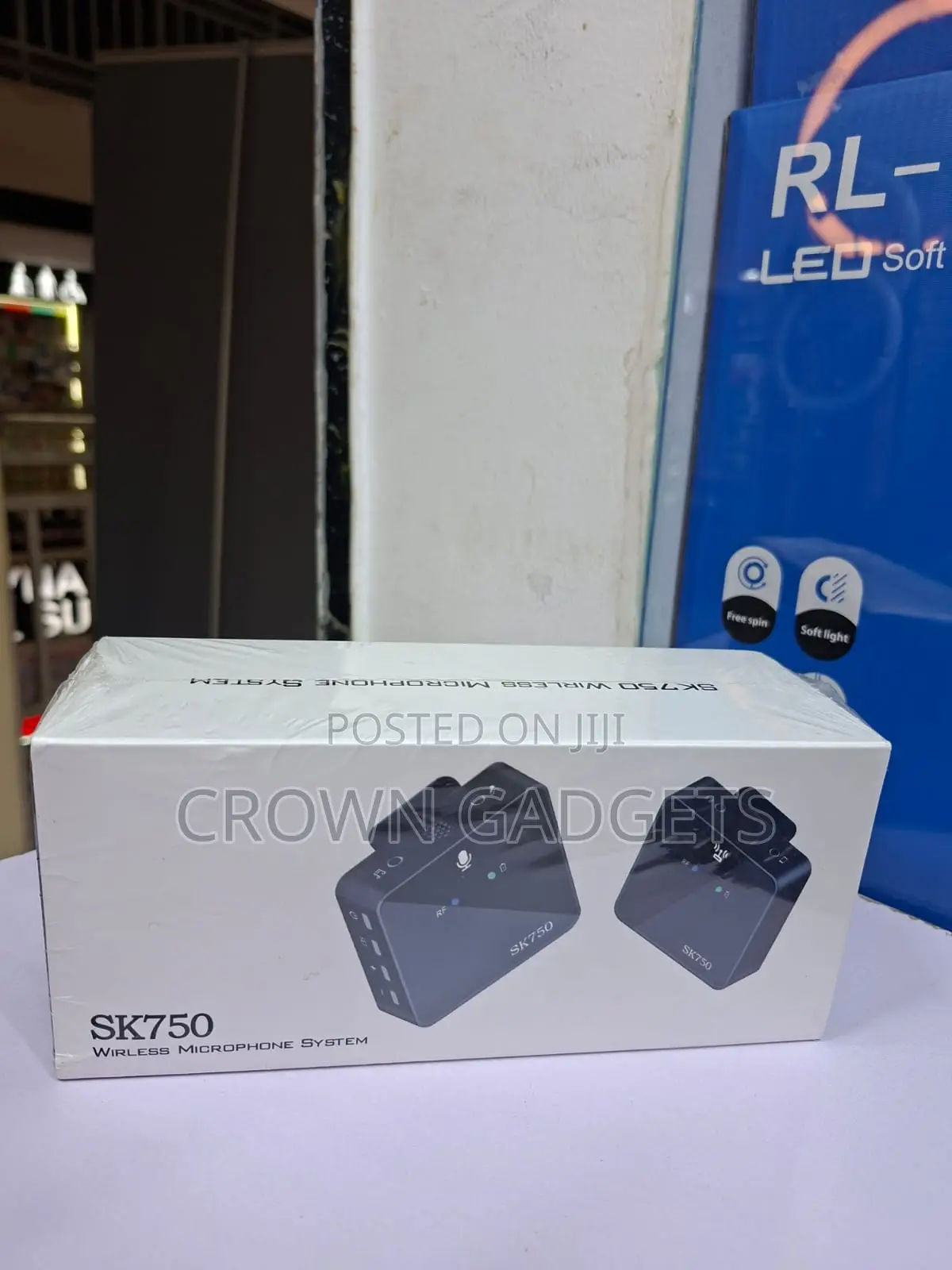Sk750 Professional Wireless Lapel Mic for Content Creation