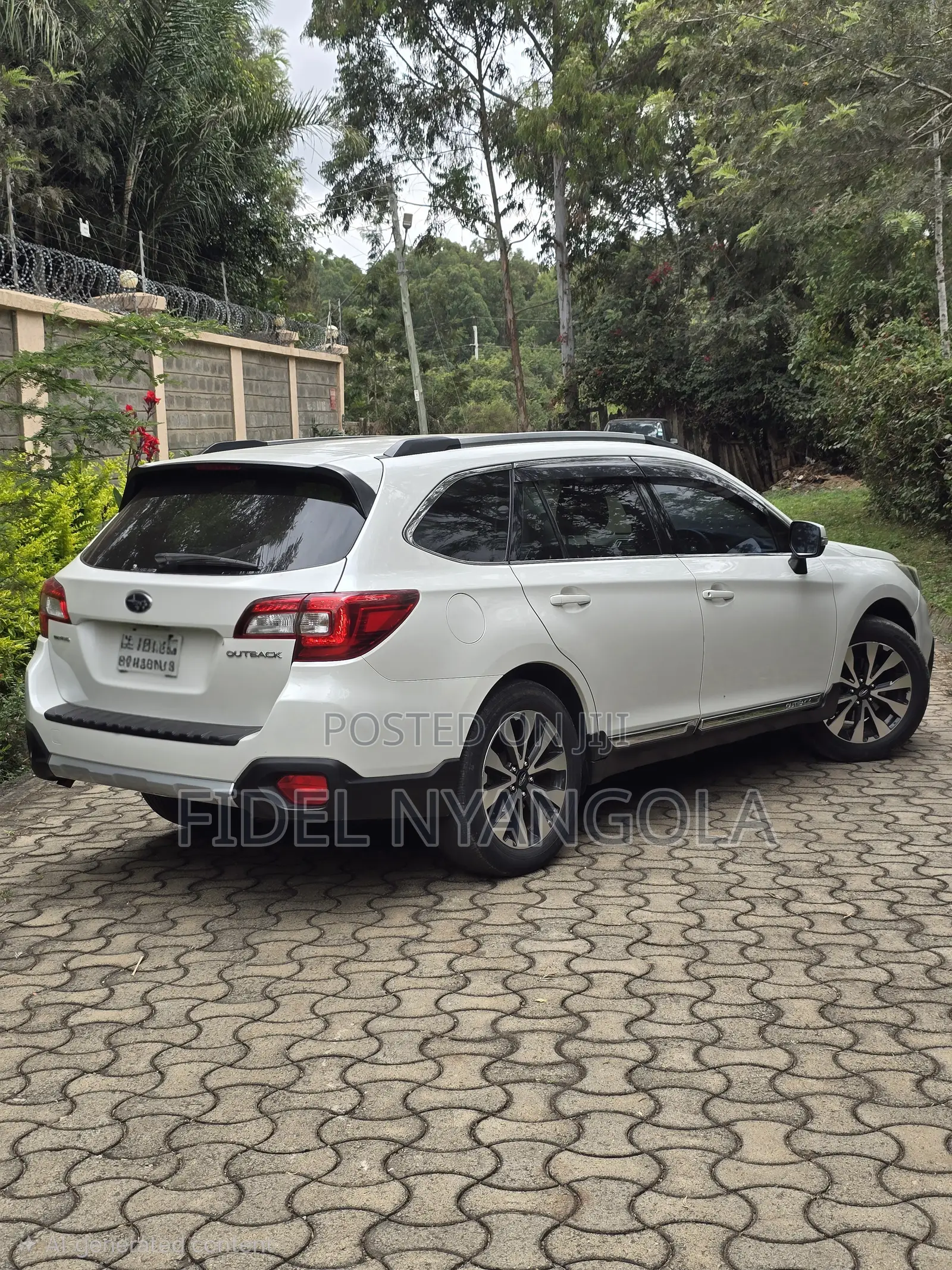 Subaru Outback 2.5i 4dr Wagon AWD (2.5L 4cyl CVT) 2015 White