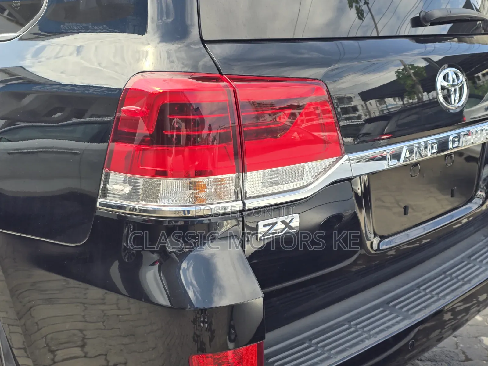 Toyota Land Cruiser 2022 Black