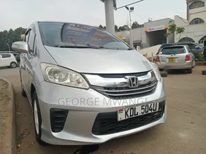 Honda Freed 2015 Silver