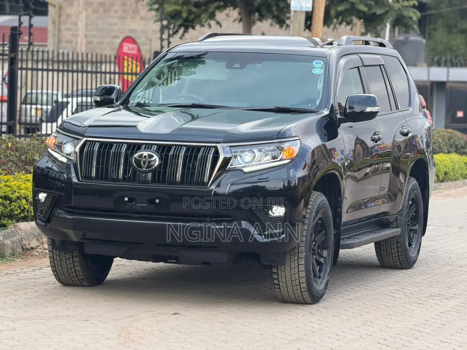 Toyota Land Cruiser Prado 2021 Black