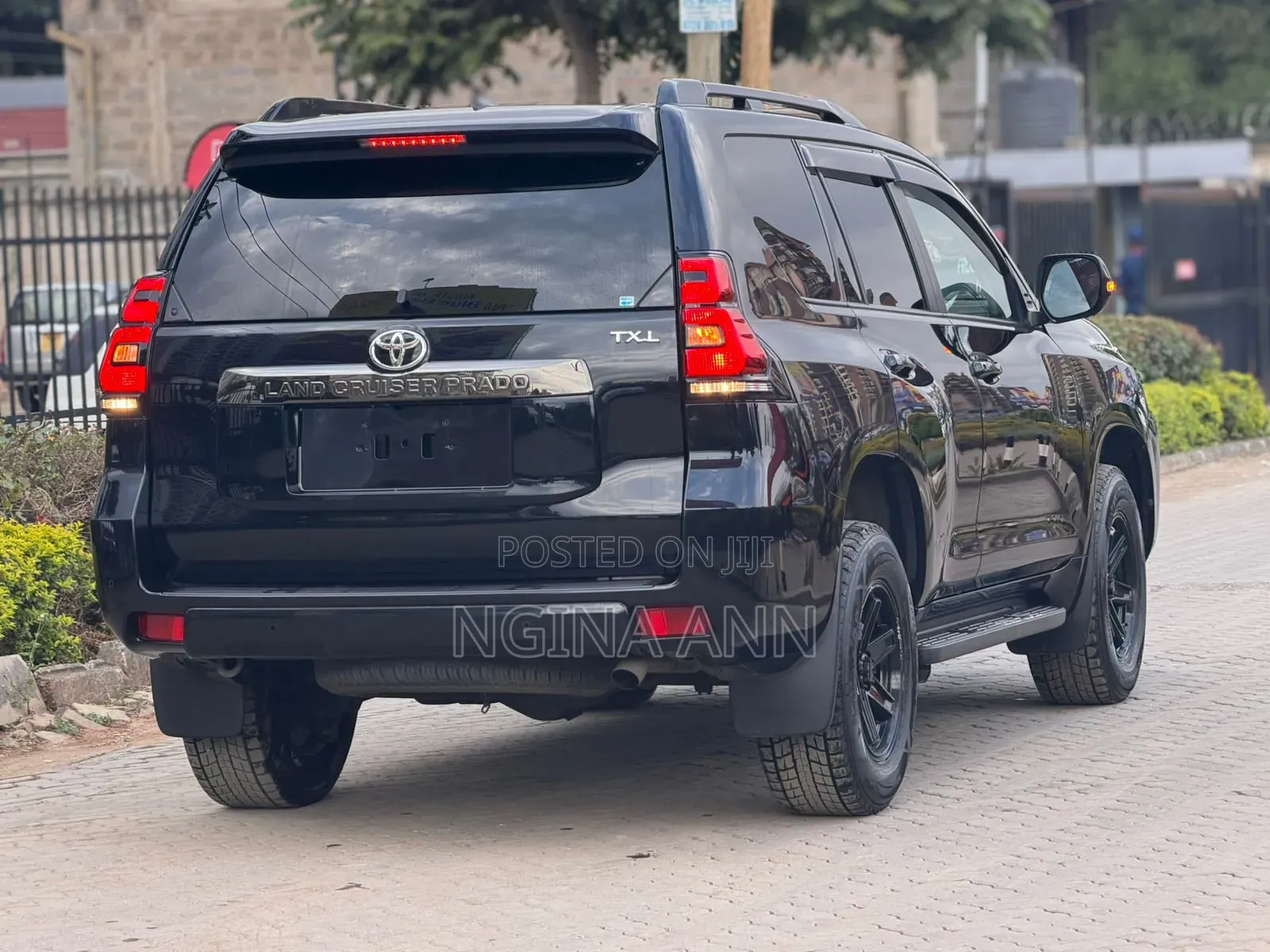 Toyota Land Cruiser Prado 2021 Black