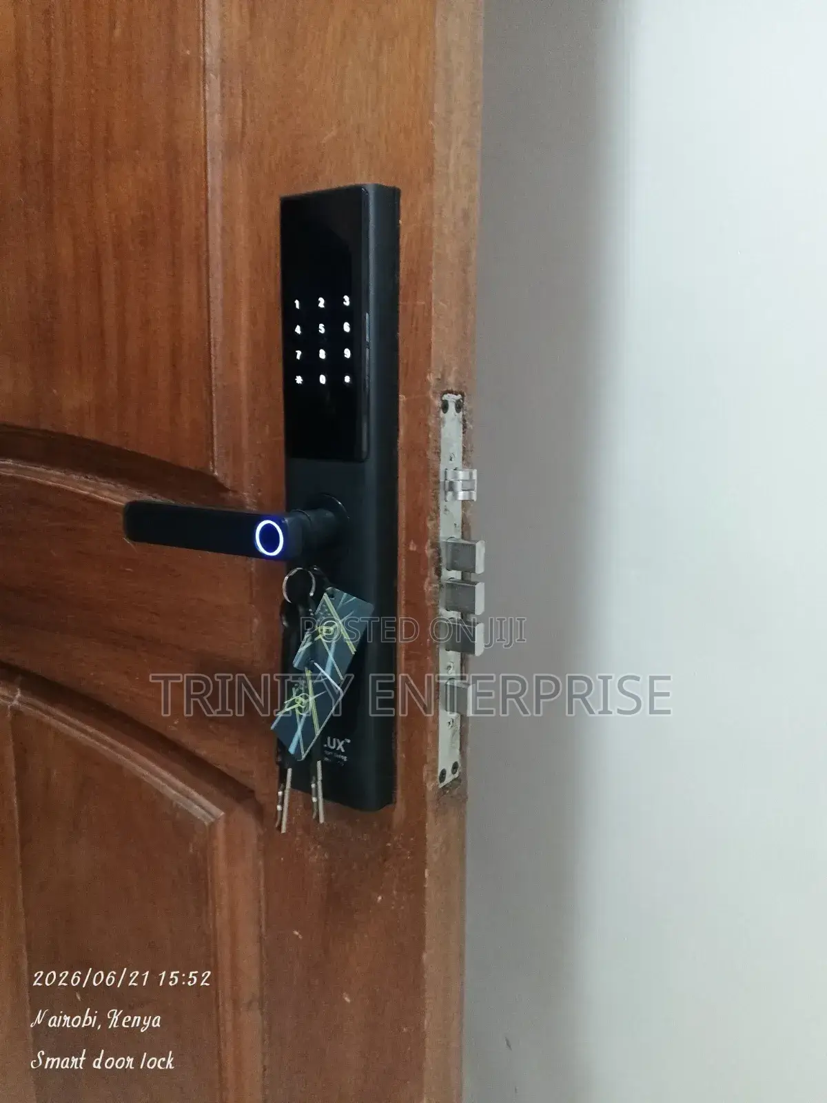 Tuya Wifi Electronic Smart Lock With Doorbell Fingerprint Card Keys