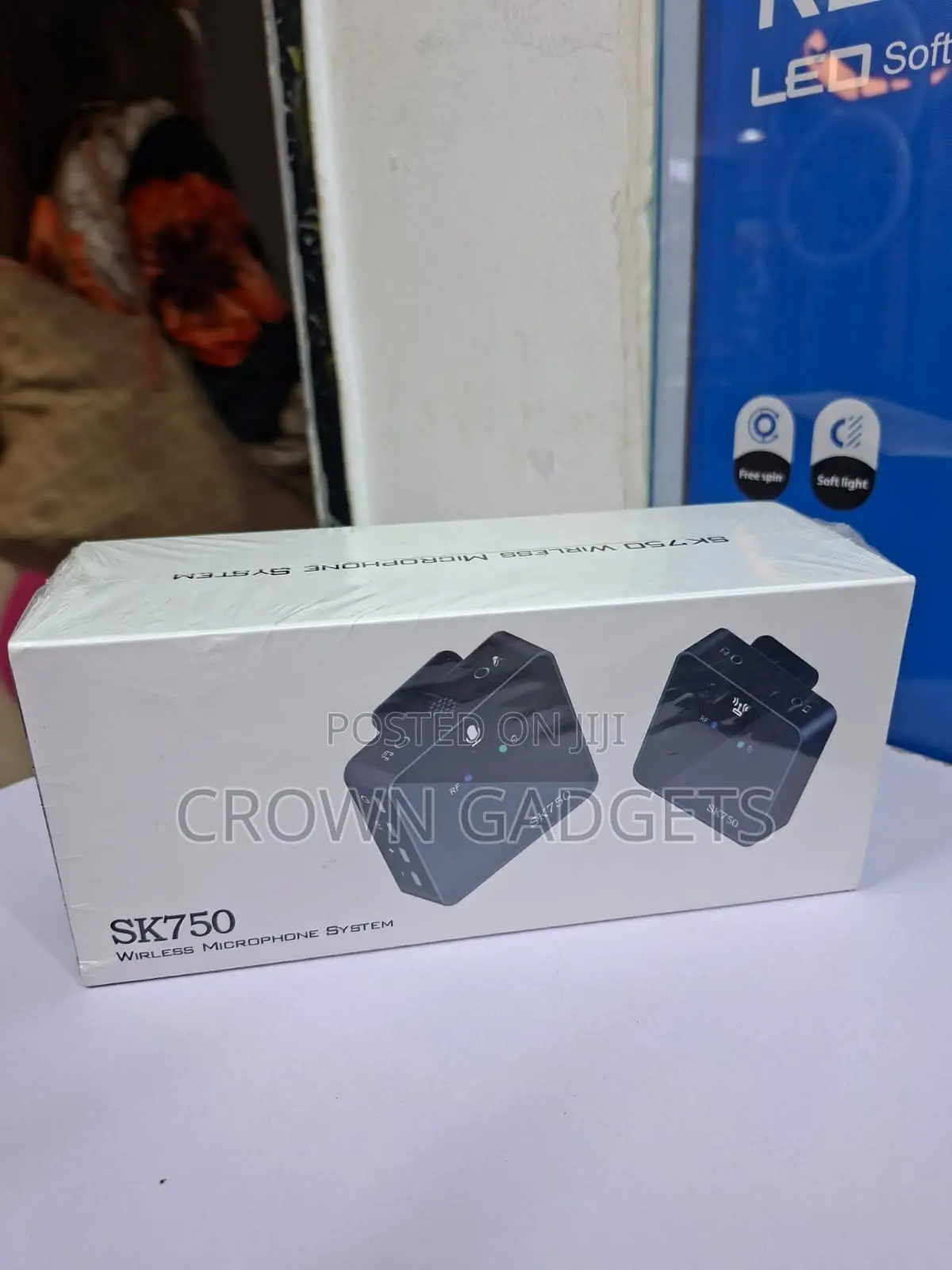 Sk750 Wireless Clip-on Microphone for Mobile Recording