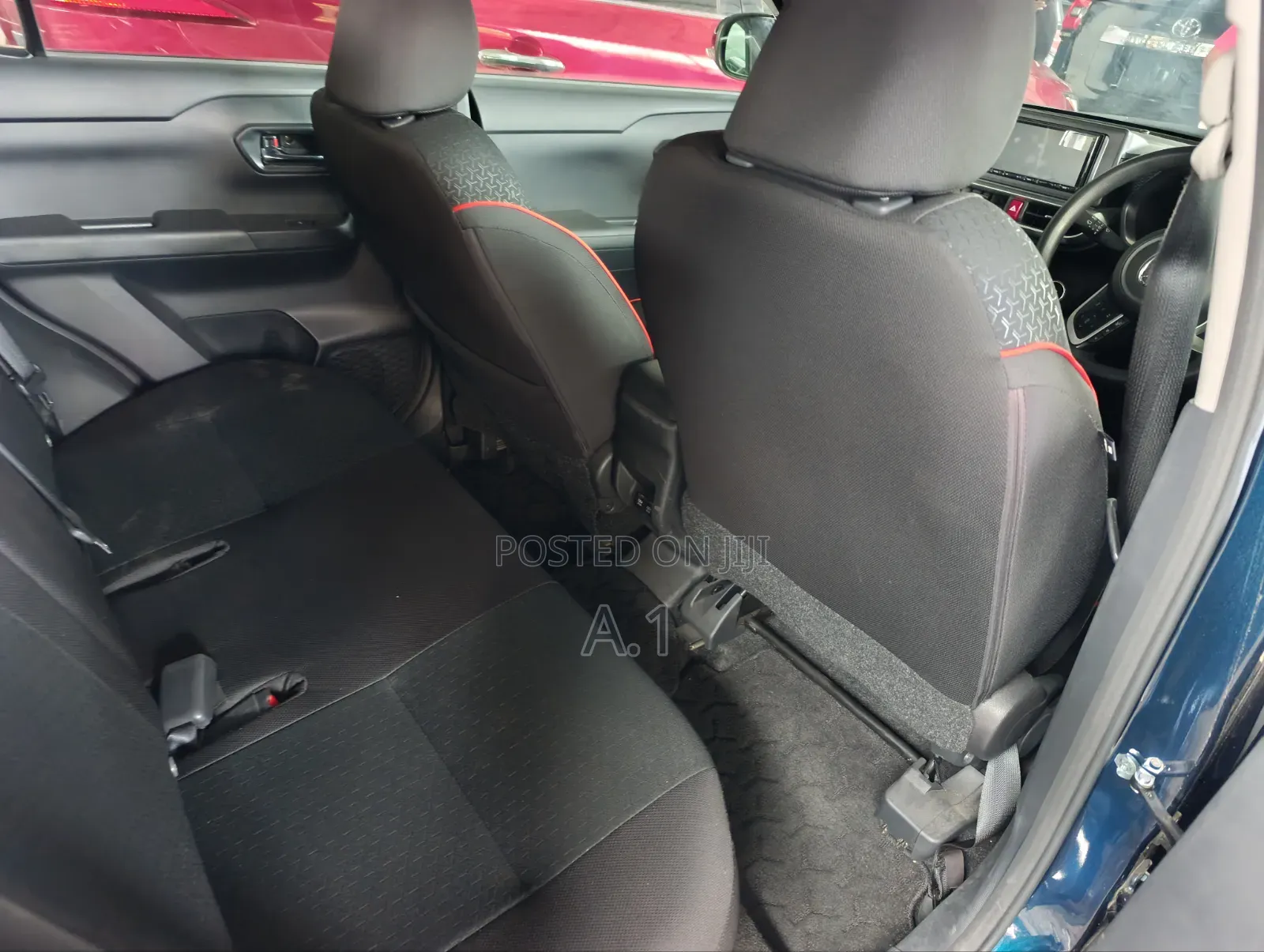 Daihatsu Rocky 2019 Blue
