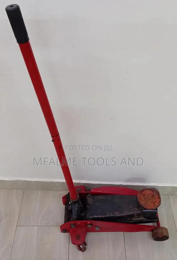 Ex-Uk Toller Long Hydraulic Floor Jack